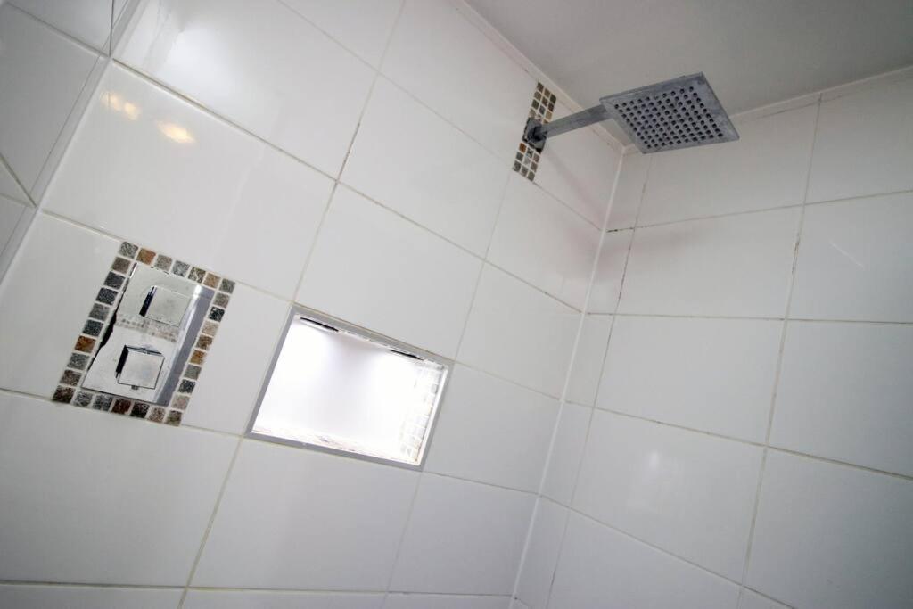Stylish In Port Tennant - 4br Free Parking! Apartment Swansea