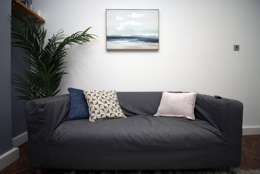Stylish In Port Tennant - 4br Free Parking! * Swansea