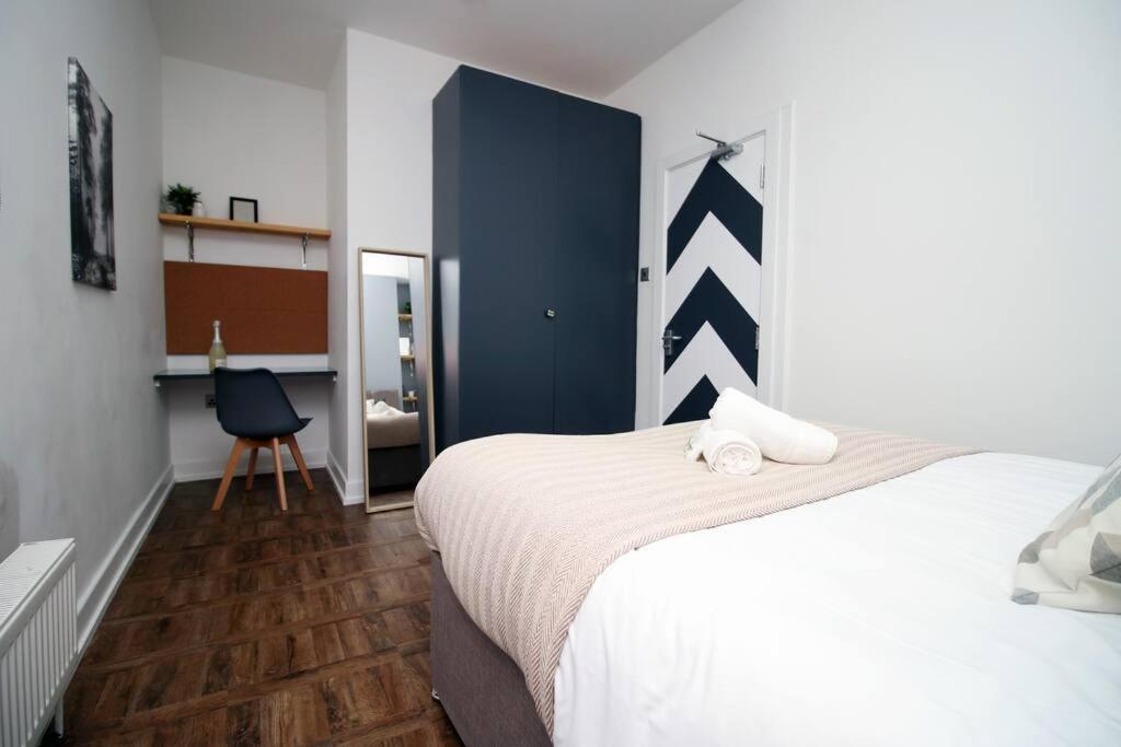 Stylish In Port Tennant - 4br Free Parking! * Swansea
